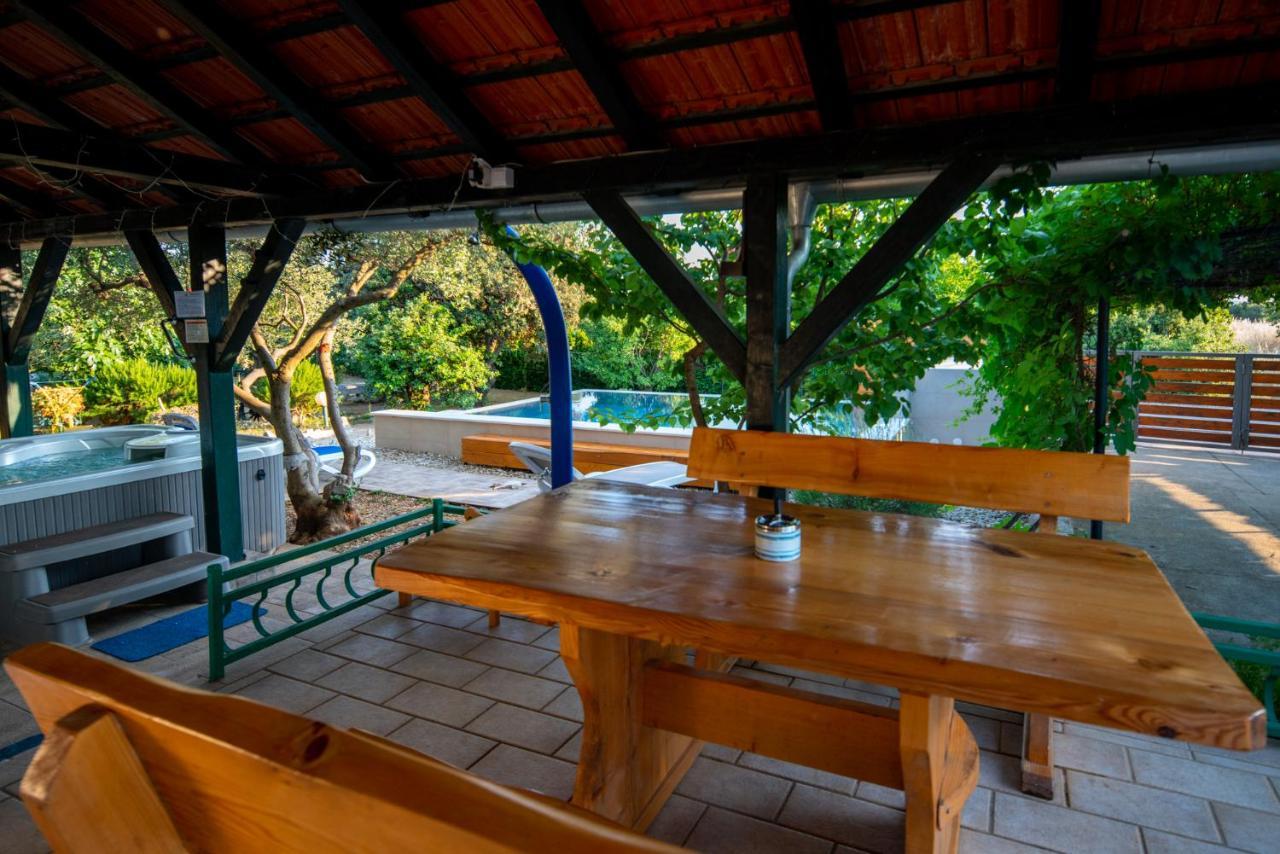 Holiday House Cvita Biograd Na Moru Eksteriør billede